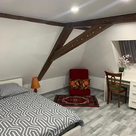 Rustique Avec Double Lit Et Sa Salle De Bain Privee Bed & Breakfast *